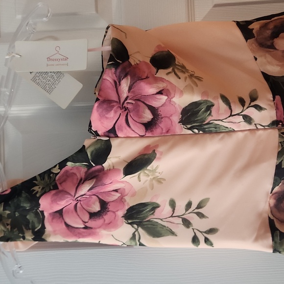 Floral One-Shoulder Gown - Picture 10 of 12